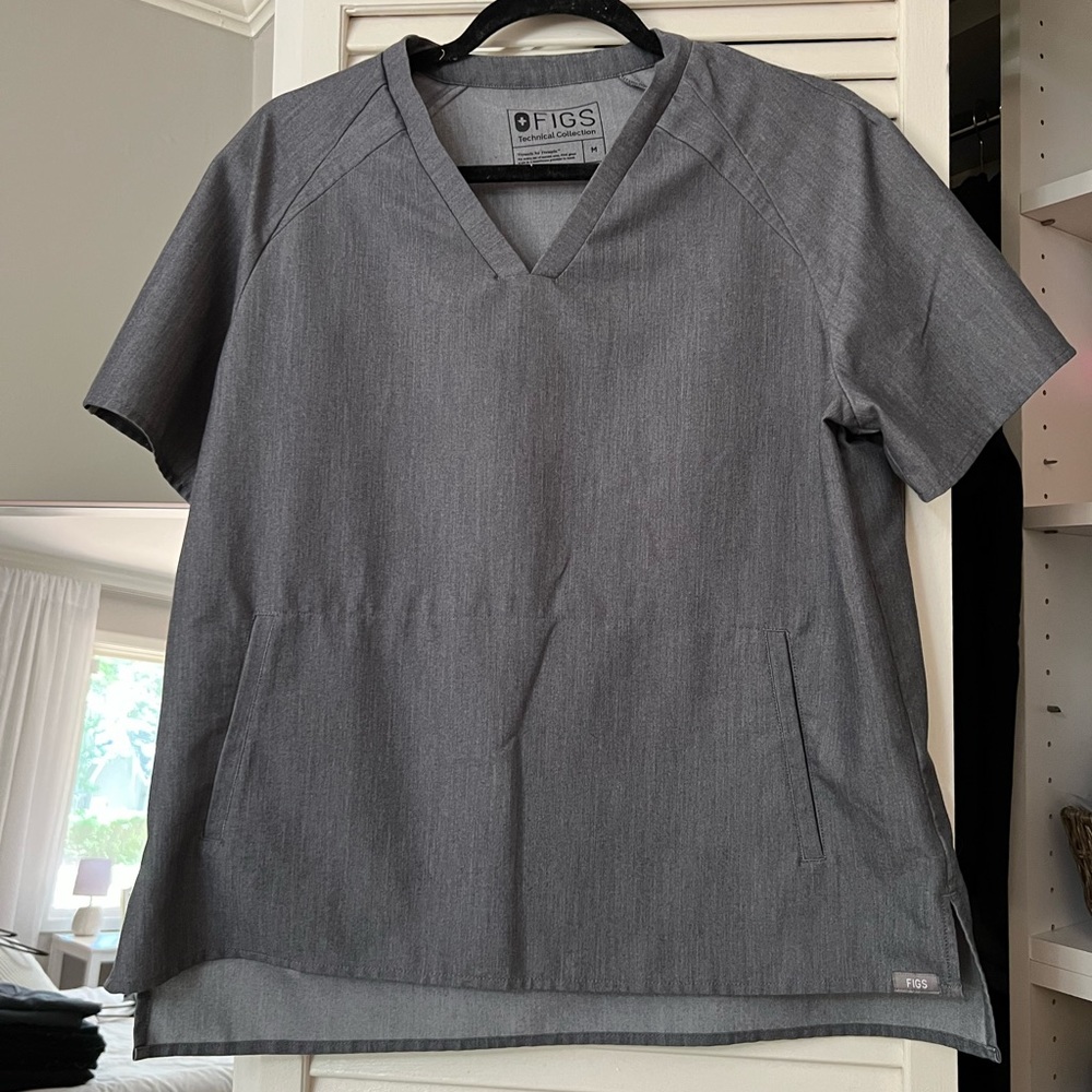 Figs Scrub Top